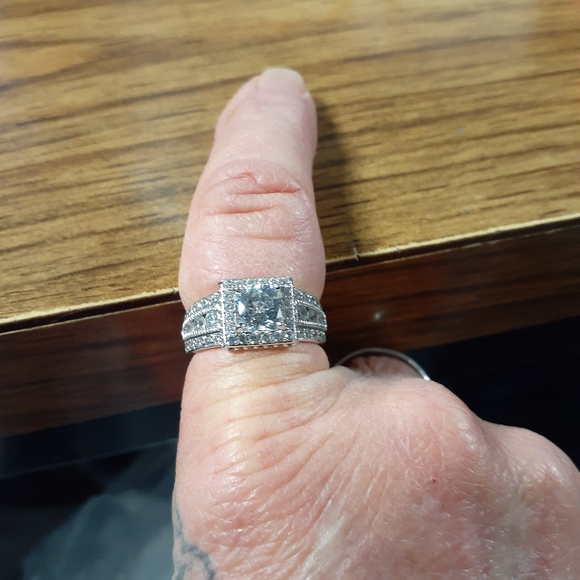 Womens Ring - Picture 4 of 5